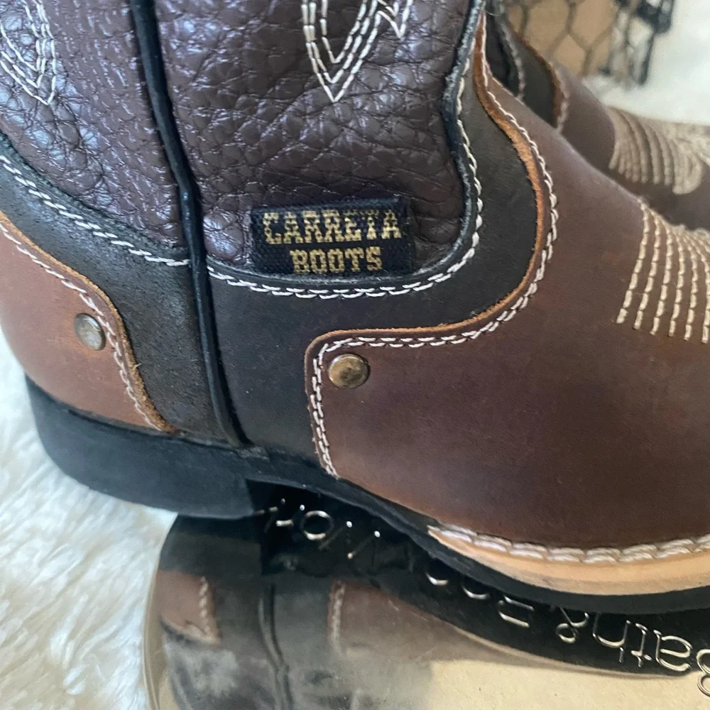 Carreta charming dark